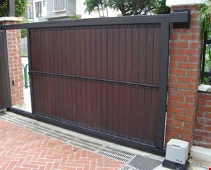 درب اتوماتیک پارکینگی ریلی